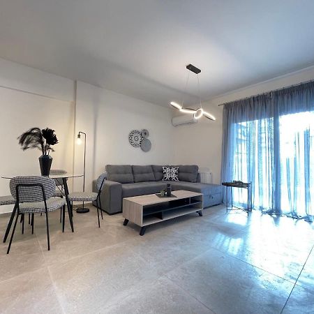 אתונה Modern Apartments Near Marina Flisvos מראה חיצוני תמונה